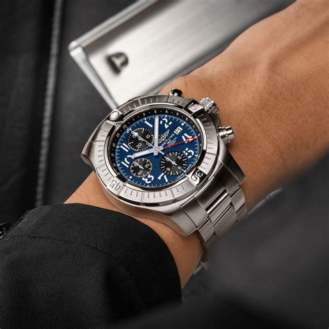 breitling avenger chronograph 45 gmt